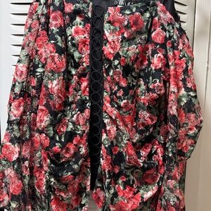 1XL Venus Lace Bell Sleeve Cold Shoulder Roses Top